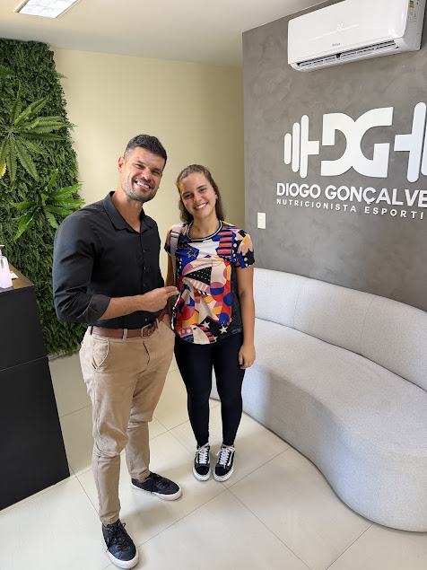 Paciente acompanhado pelo Dr. Diogo Gonçalves — consultório
