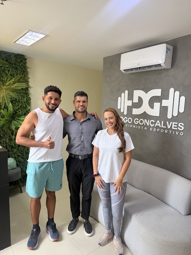 Paciente acompanhado pelo Dr. Diogo Gonçalves — consultório